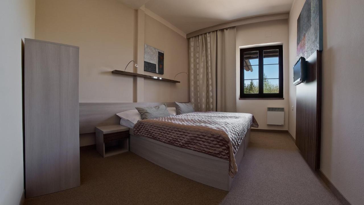 Sporthotel Kacov Bagian luar foto