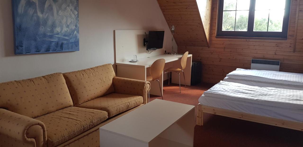 Sporthotel Kacov Bagian luar foto