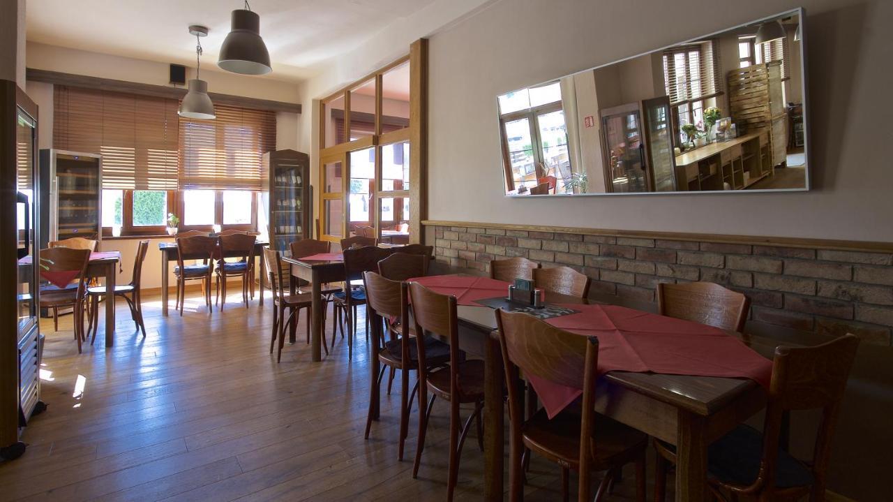 Sporthotel Kacov Bagian luar foto