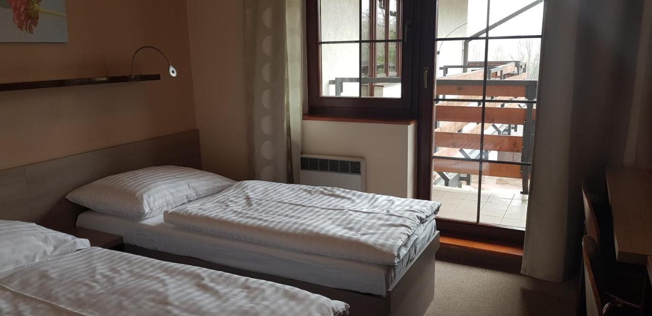 Sporthotel Kacov Bagian luar foto