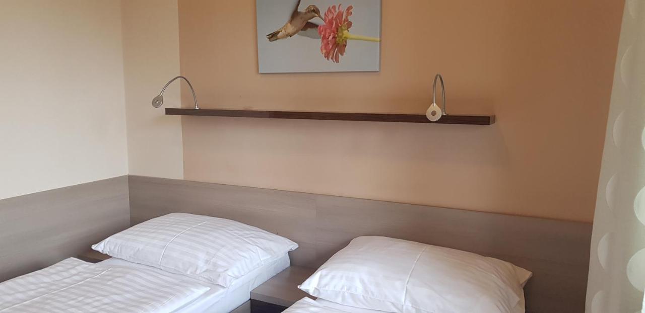 Sporthotel Kacov Bagian luar foto
