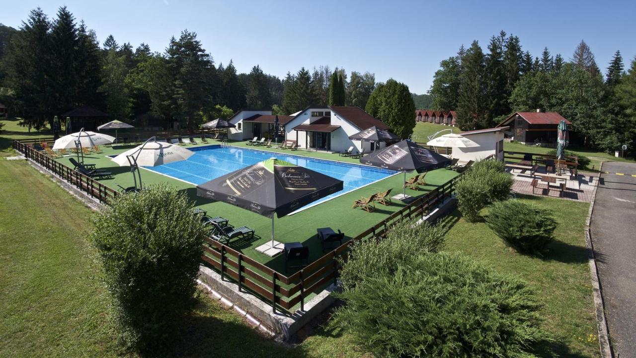 Sporthotel Kacov Bagian luar foto