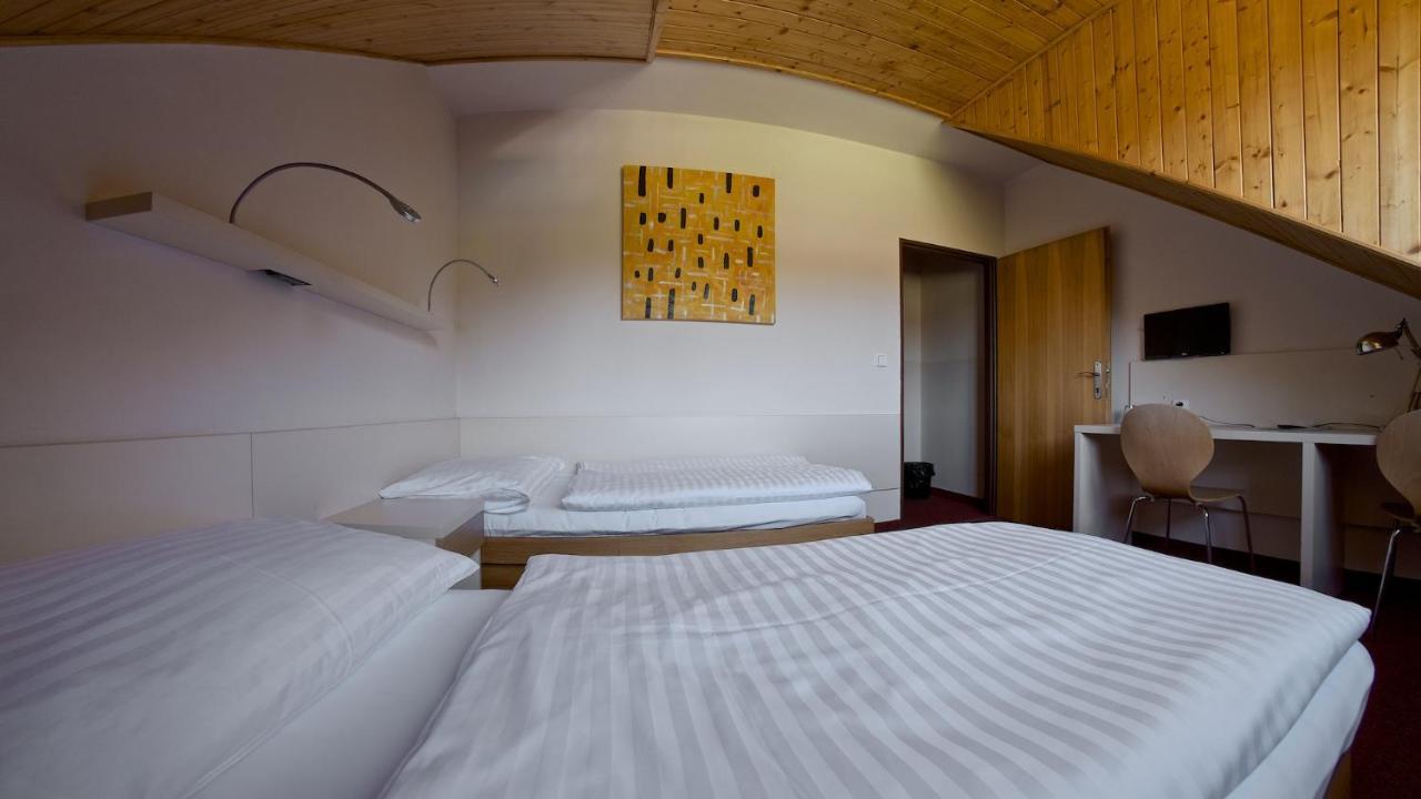 Sporthotel Kacov Bagian luar foto