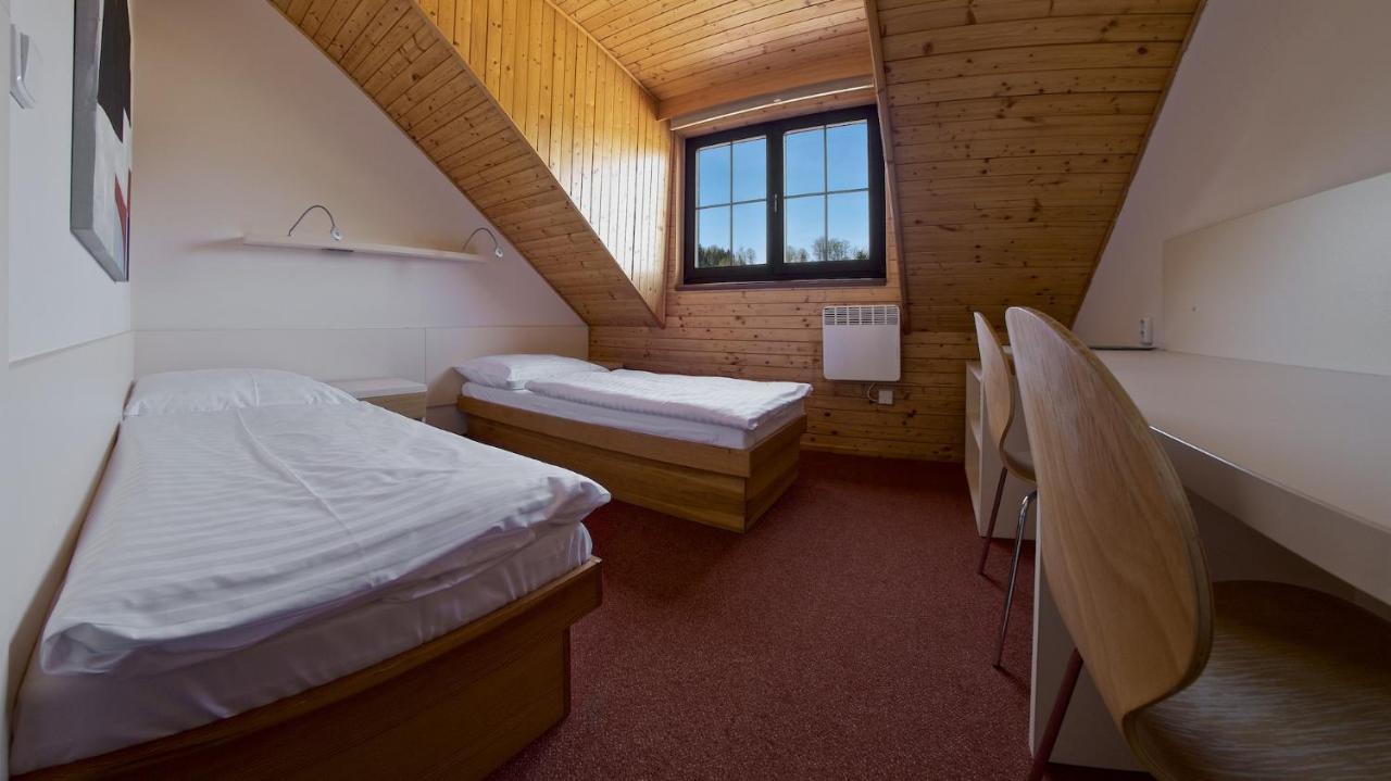 Sporthotel Kacov Bagian luar foto