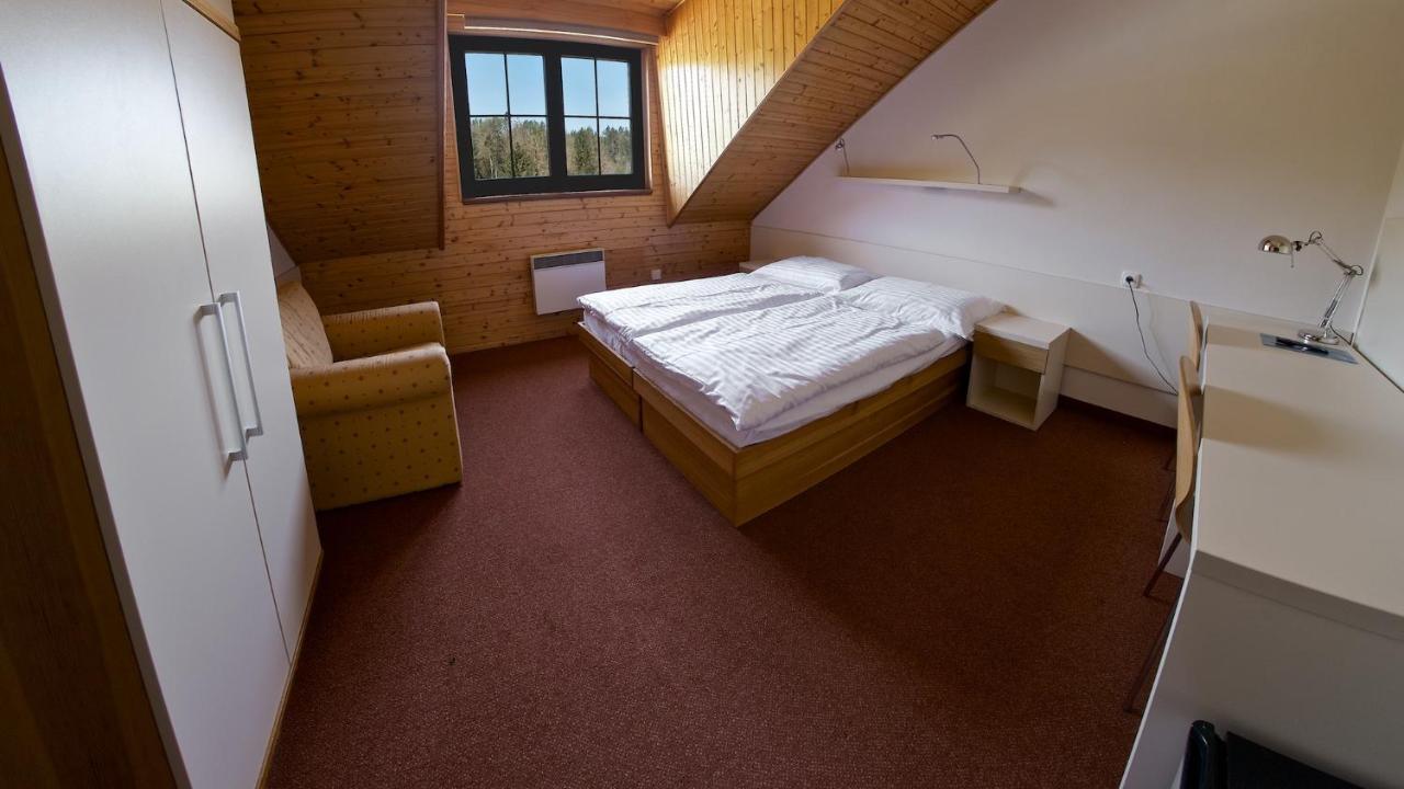 Sporthotel Kacov Bagian luar foto