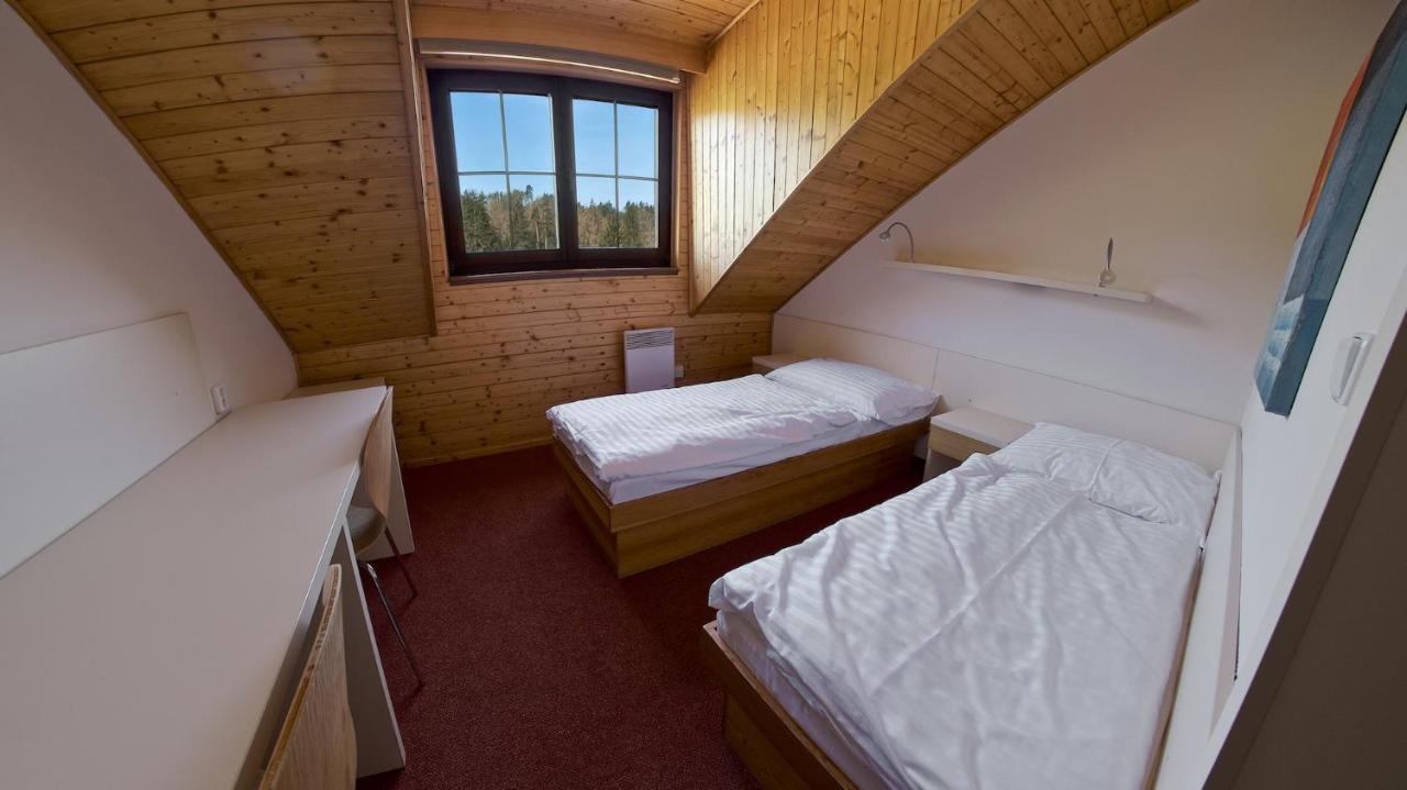 Sporthotel Kacov Bagian luar foto